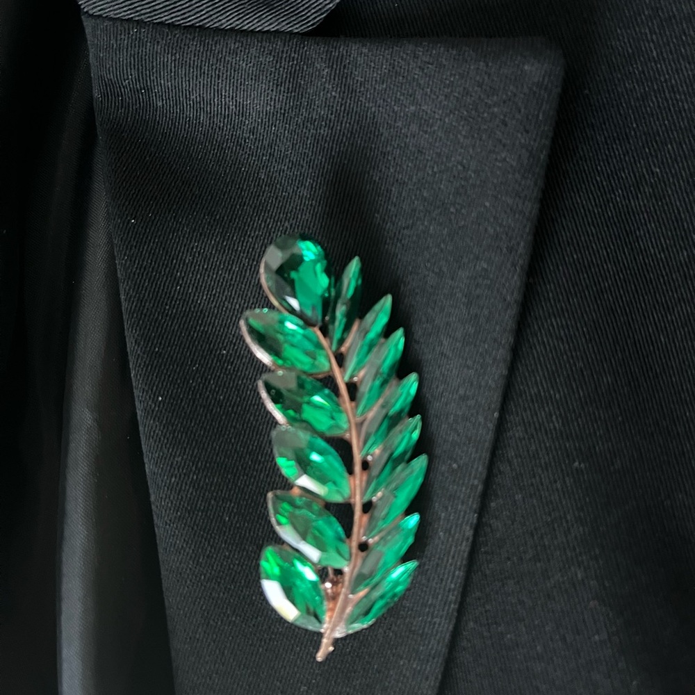 Fashion Trend 2024-2025.  Leaf Brooch